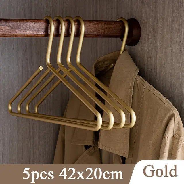 Luxury Non-Slip Clothes Hangers – Closura