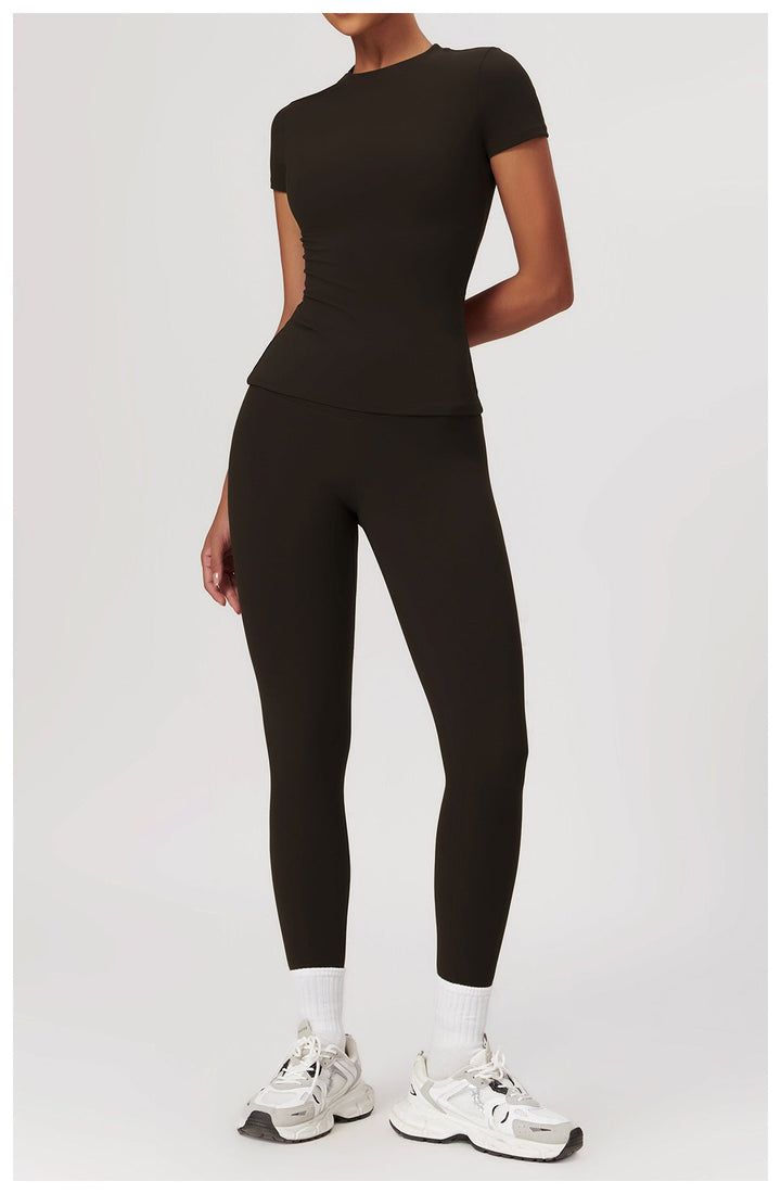 Gabriella - 2-Piece Shaping Gym Set with Short Sleeves
