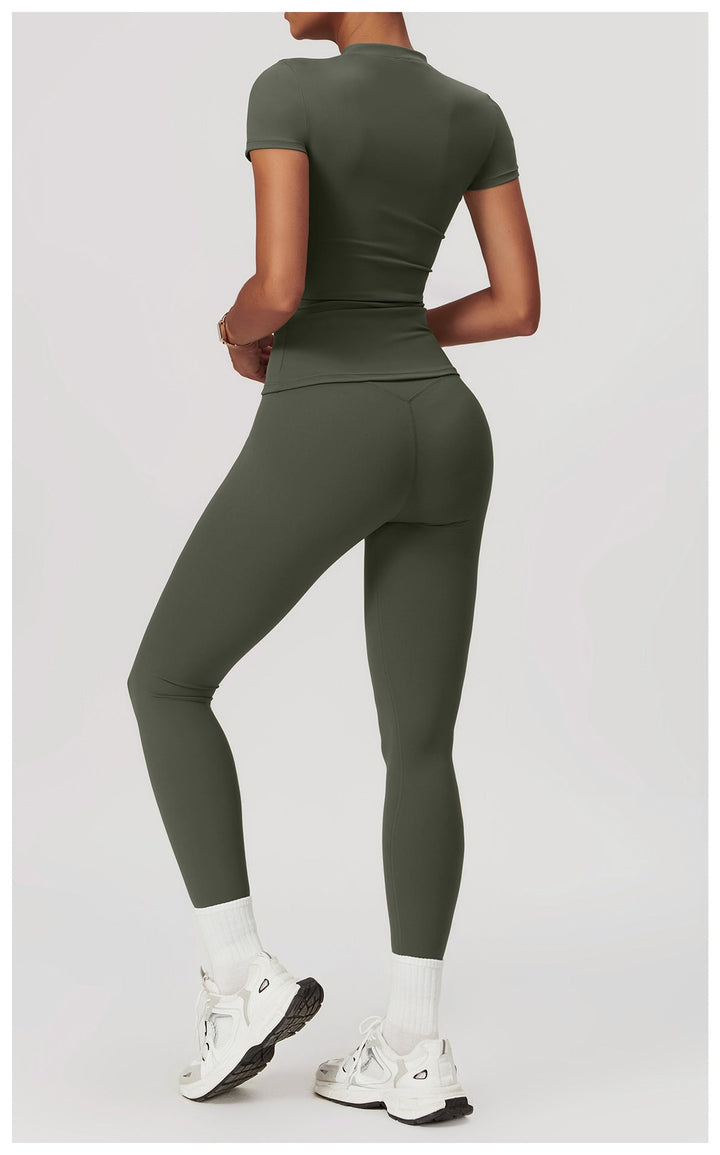 Gabriella - 2-Piece Shaping Gym Set with Short Sleeves