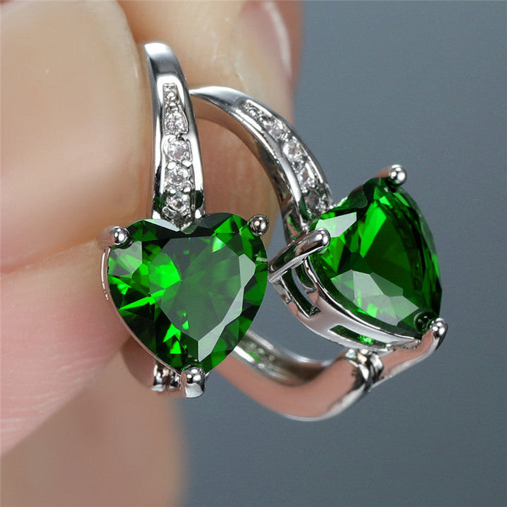 Elegant White Gold Earrings with Subtle Shine