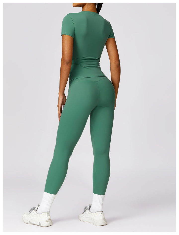 Gabriella - 2-Piece Shaping Gym Set with Short Sleeves