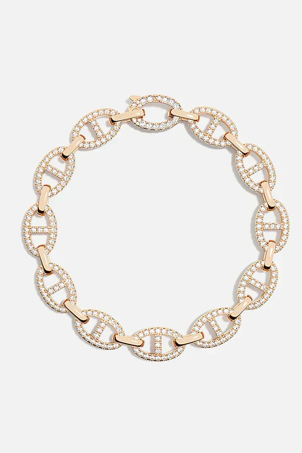 Soft white gold bracelet with delicate details