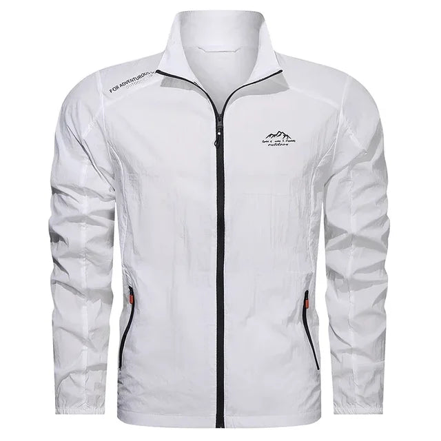Calloff Men's Lightweight Windbreaker – Versatile Protection for Transitional Weather