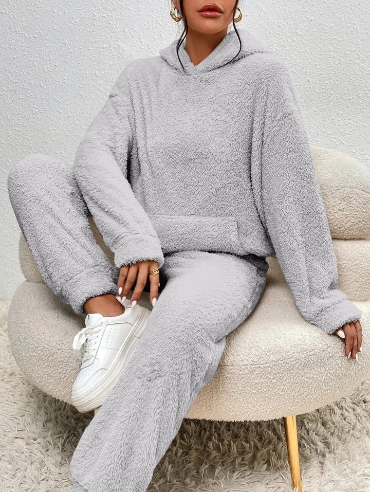Women's Teddy Fleece Loungewear Set with Hood – 2-Piece Loungewear Set for Winter and Autumn