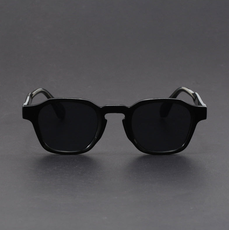 Square Sunglasses Retro Design - Polycarbonate Frame