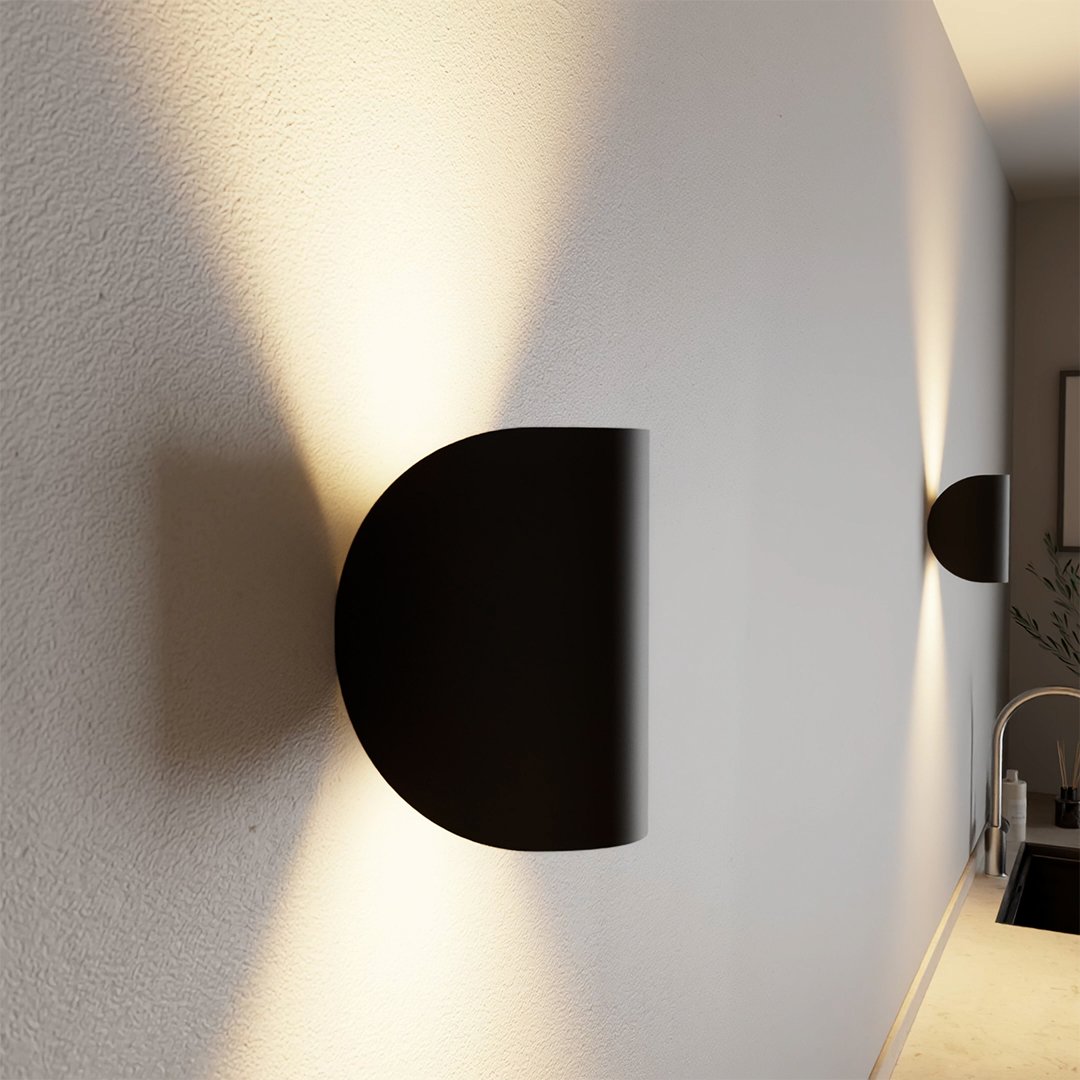 Adjustable LED Wall Lamp with Half-Moon Design | Modern Design for Indoor and Outdoor Use