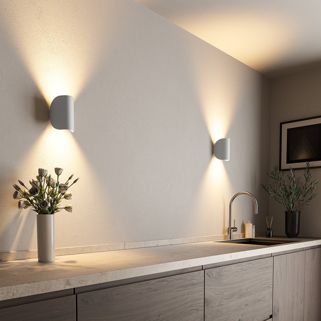 Adjustable LED Wall Lamp with Half-Moon Design | Modern Design for Indoor and Outdoor Use