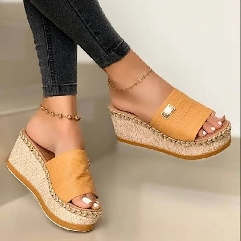 Women's Cushioned Sandals - Ravina