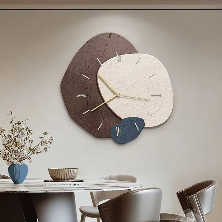 Natural Elegance to the Rhythm of the Clock!