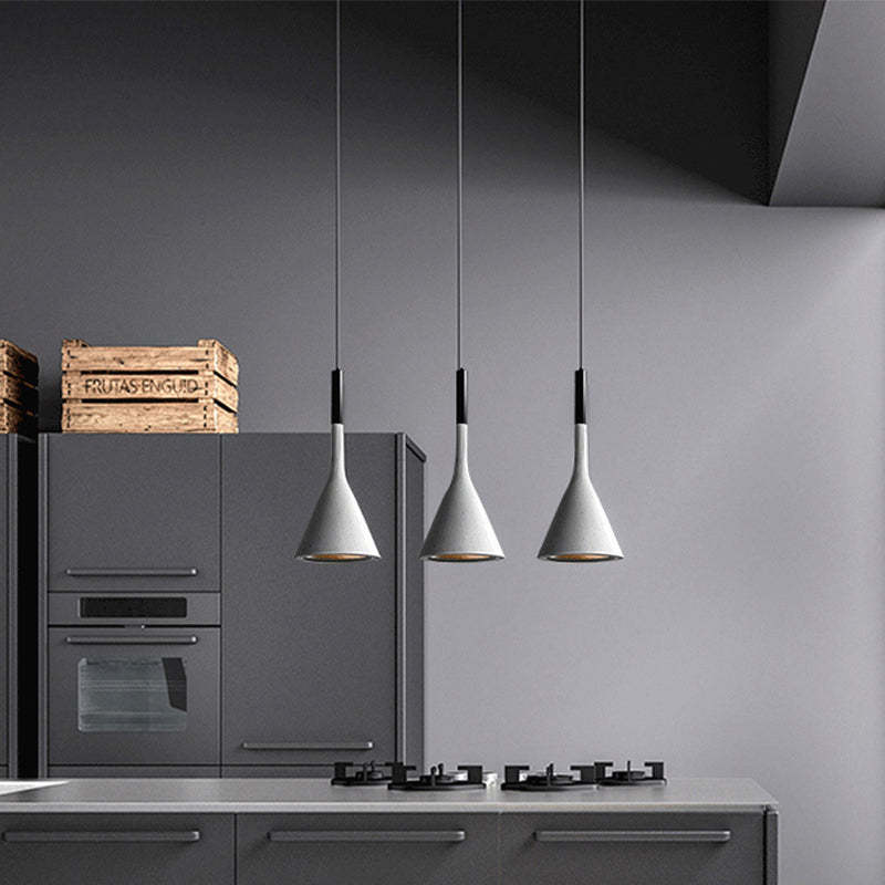 Modern Triangle Pendant Light - Trionda