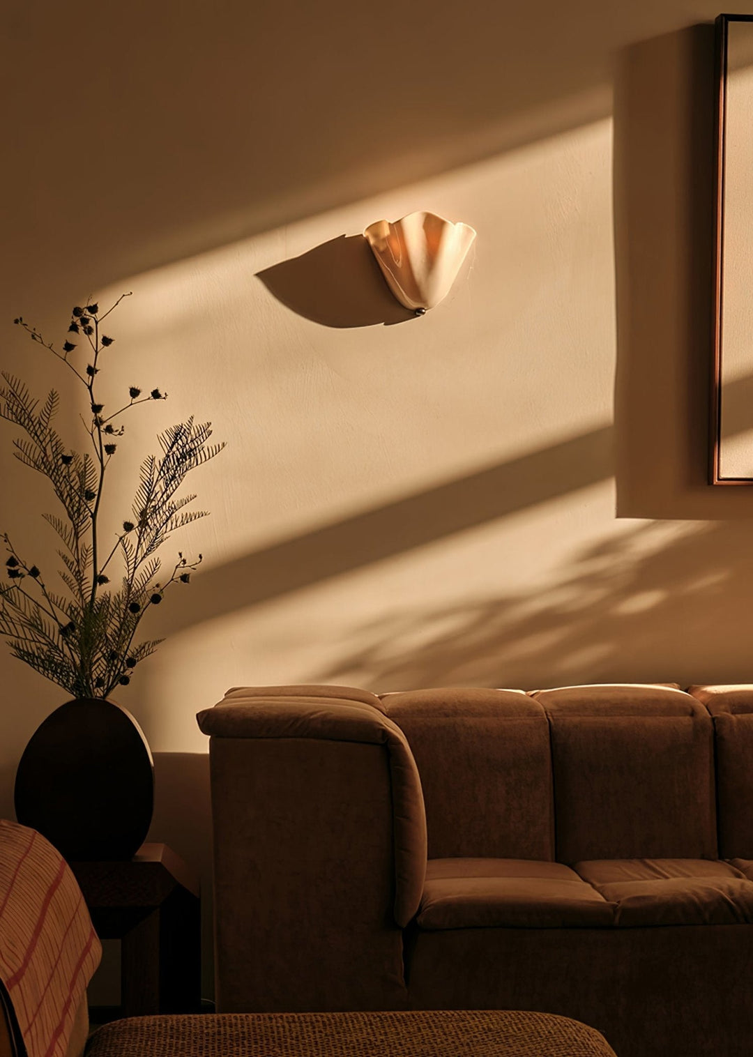 Artistic Wall Lights for Modern & Classic Interiors
