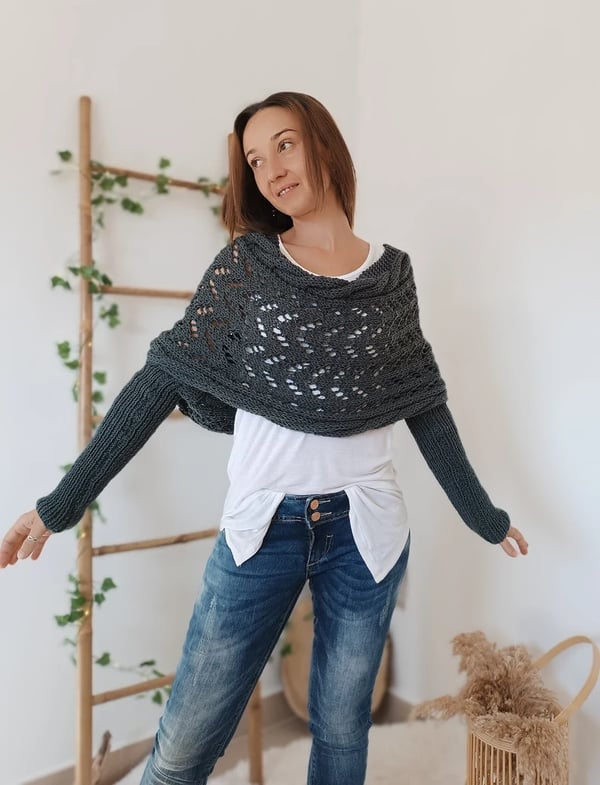 Wrap scarf with double sleeves - cosy knitted scarf with integrated sleeves