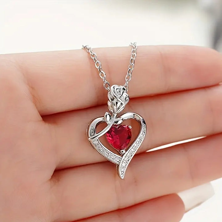 Elegant white gold necklace with refined details