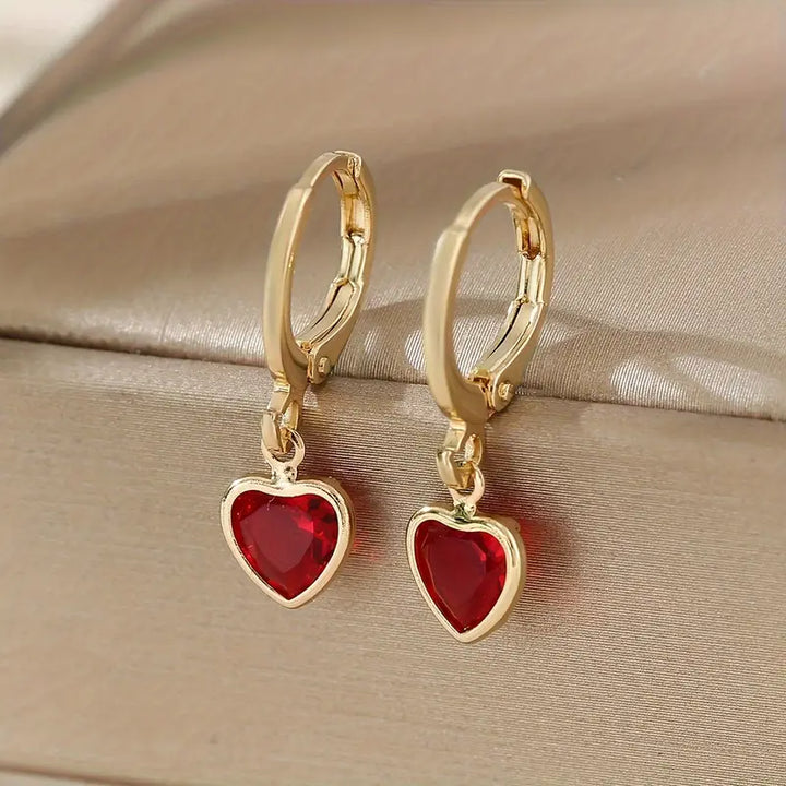 Elegant Gold Earrings with Refined Details
