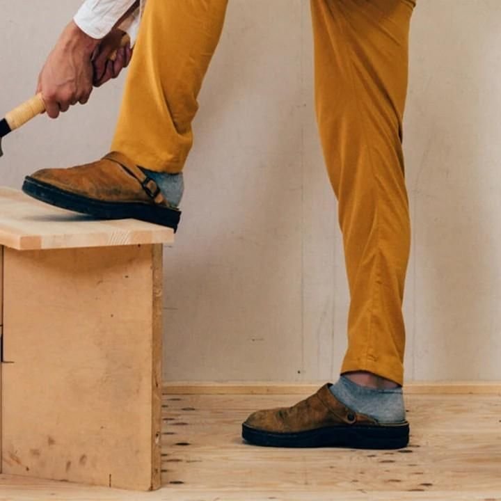 Comfortable & Stylish Men's Clogs with Treaded Sole – Lennart