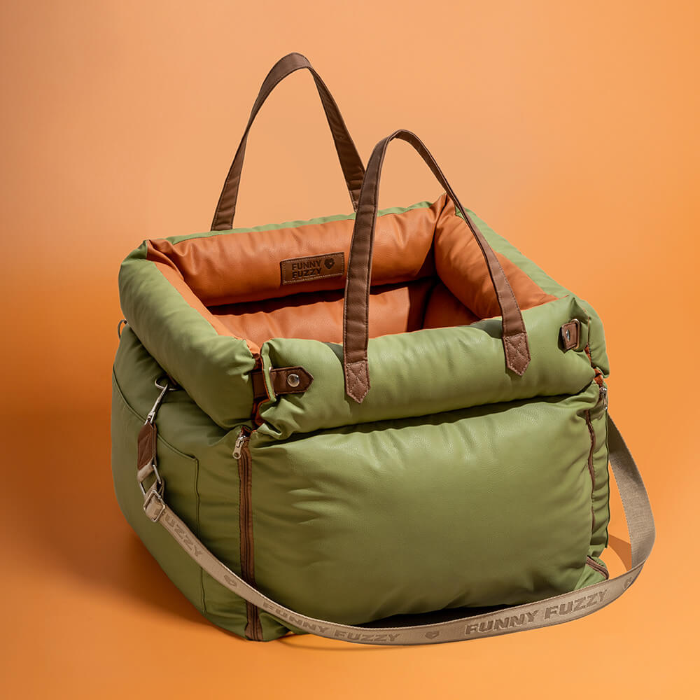 Comfortable Winter Car Seat for Dogs - PawLuxury