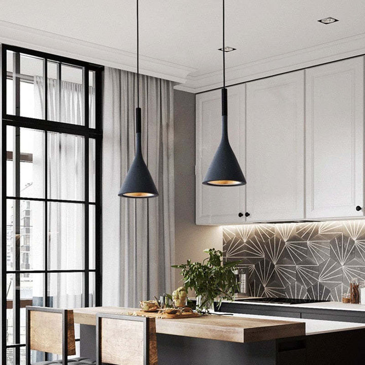 Modern Triangle Pendant Light - Trionda