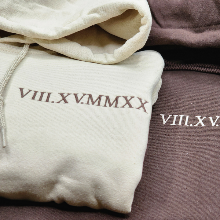 CoupleHoodie - Capture Your Love Story in Style
