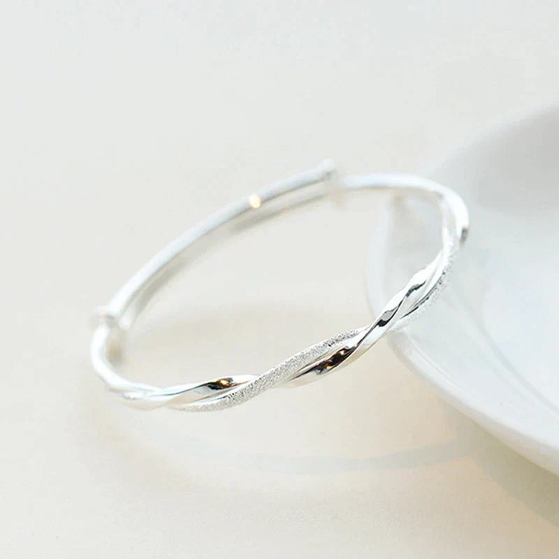 Braided Silver Bracelet – Elegant, Adjustable Design
