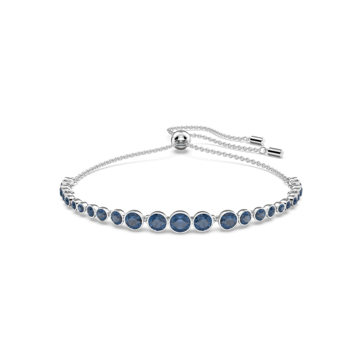 Elegant white gold tennis bracelet with cut sapphires