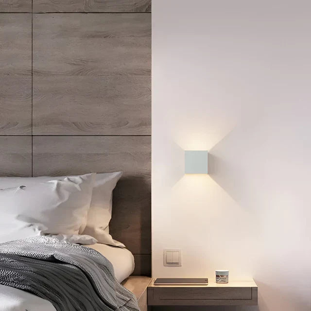 Wireless Wall Lamp for Indoor and Outdoor Use | LED Lamp with Battery and Sensor | GlowCube