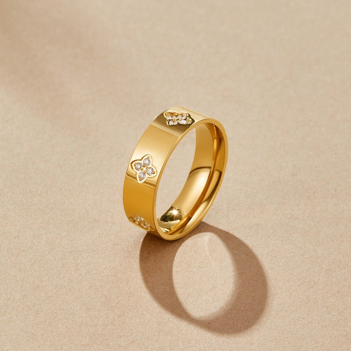 Gold Crystal Clover Ring