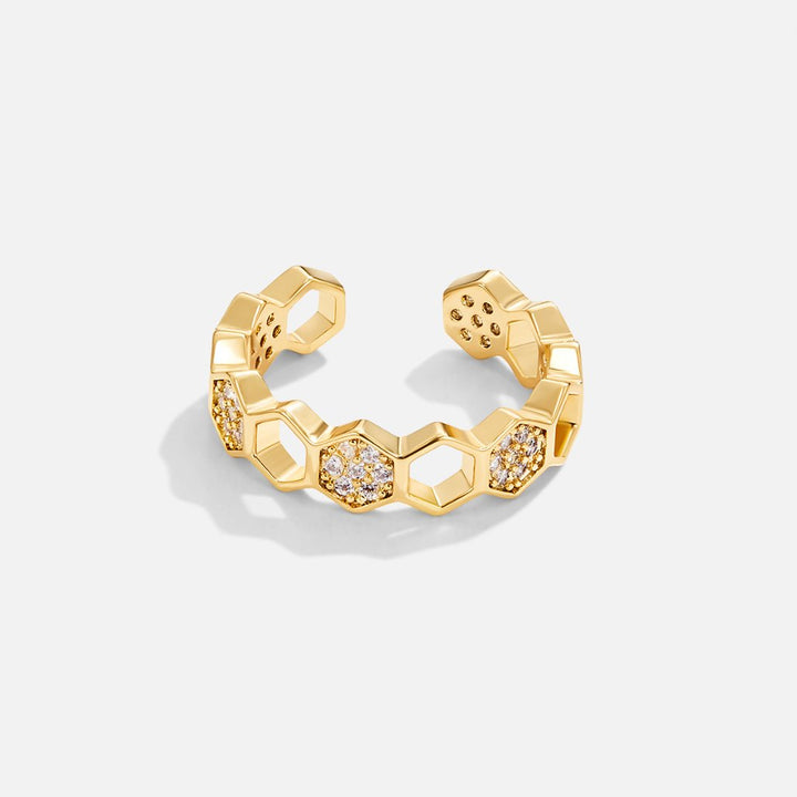 Refined gold ring with sparkling crystals