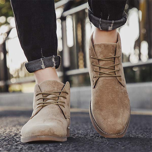 UrbanStride Classic | Stylish Men's Mid-Top Lace-Up Shoes