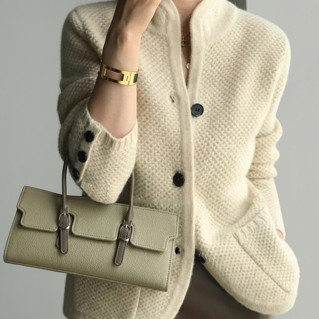 Stylish Cable Knit Cardigan for Everyday Wear
