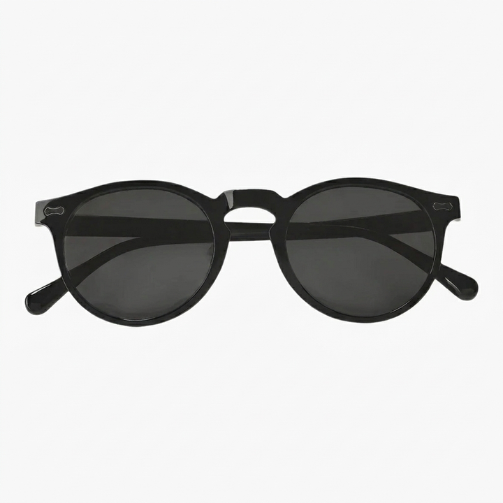 Old-School Chic Venetian Shades