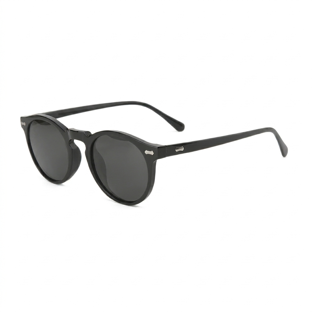 Old-School Chic Venetian Shades