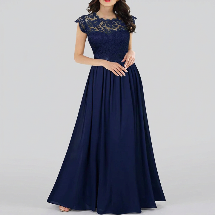 Elegant Lace Evening Dress