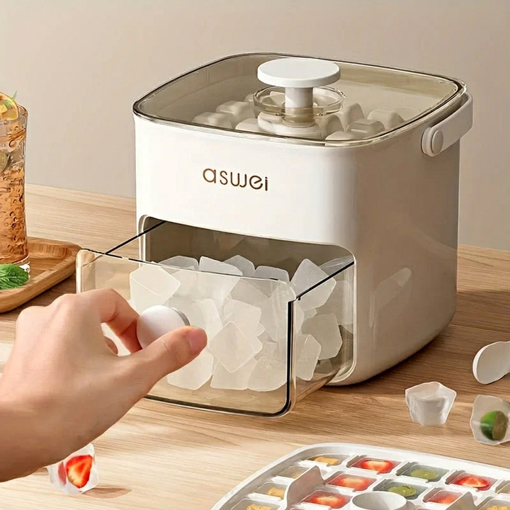 Ice Cube Mold with Storage Bucket
