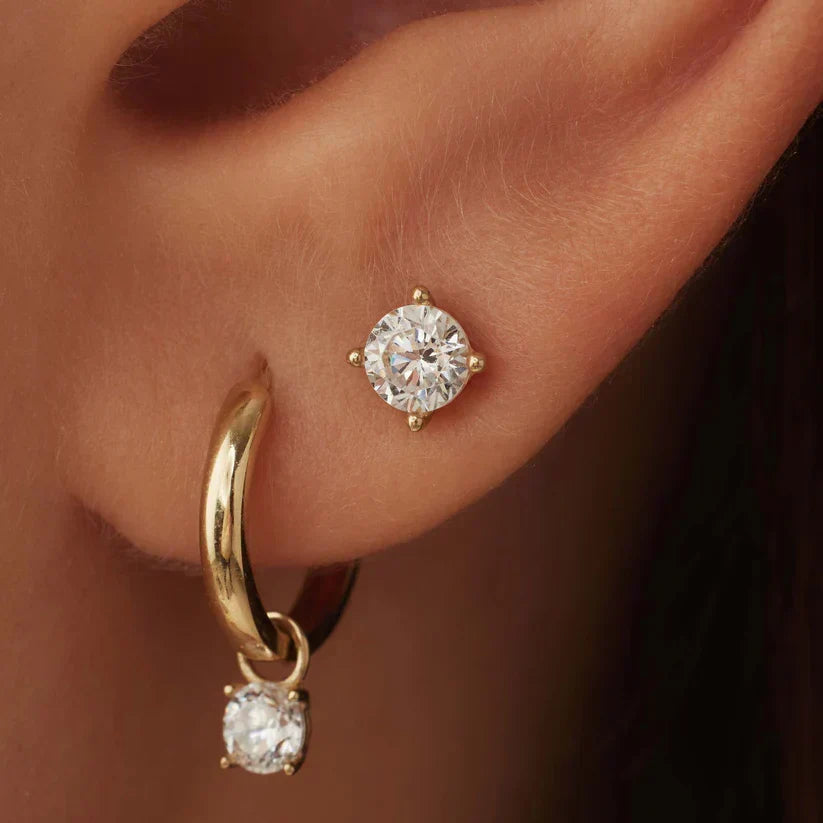 Soft Pearl Earrings with a Subtle Shine