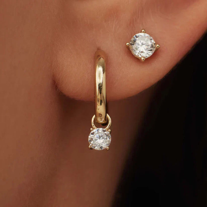 Set of gold earrings