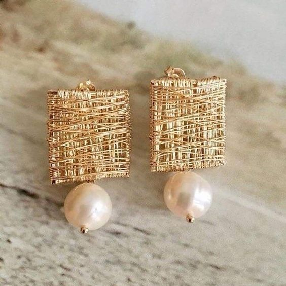 Elegant pearl earrings