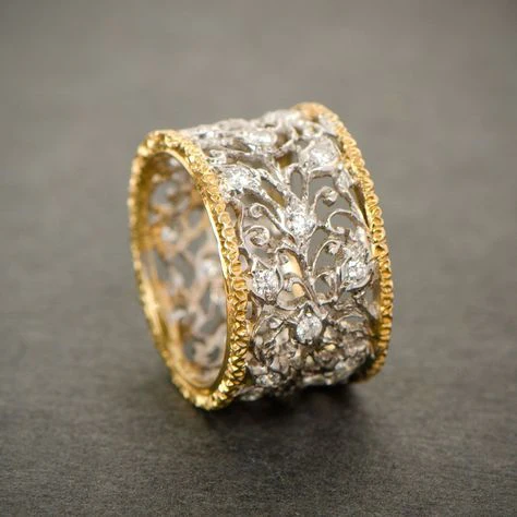 Mika - Vintage Cubic Zirconia Ring