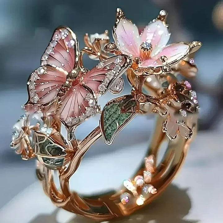 Soft gold ring with cubic zirconia butterfly