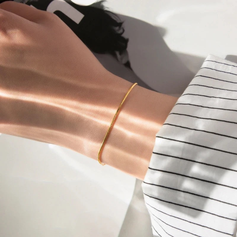Bracelet | Minimalist Bracelet with Snake Clasp