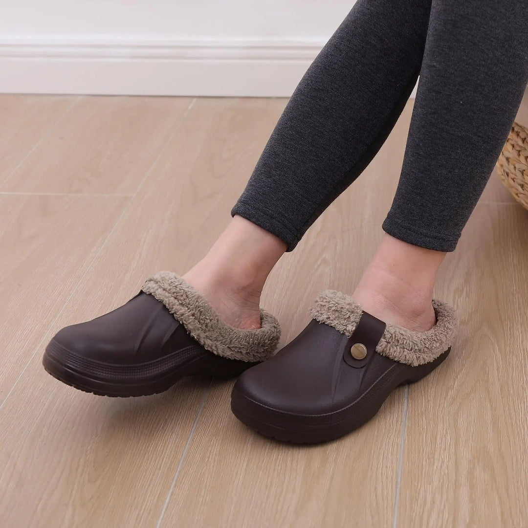 Men's Waterproof Winter Clogs with Fleece Lining and Non-Slip Sole