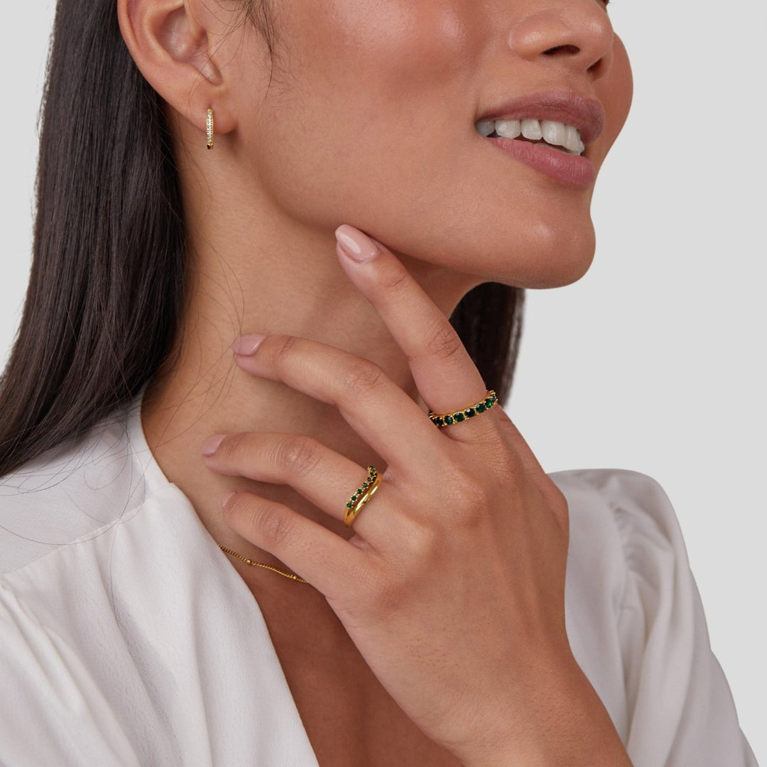 Elegant emerald-green ring with refined layers