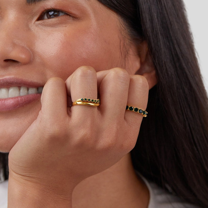 Layered ring in emerald green with refined finish