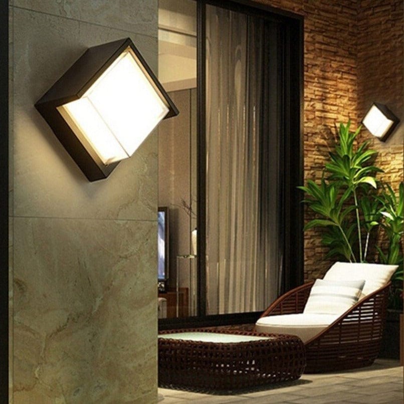 Outdoor Wall Lamp with Motion Sensor – Modern Design