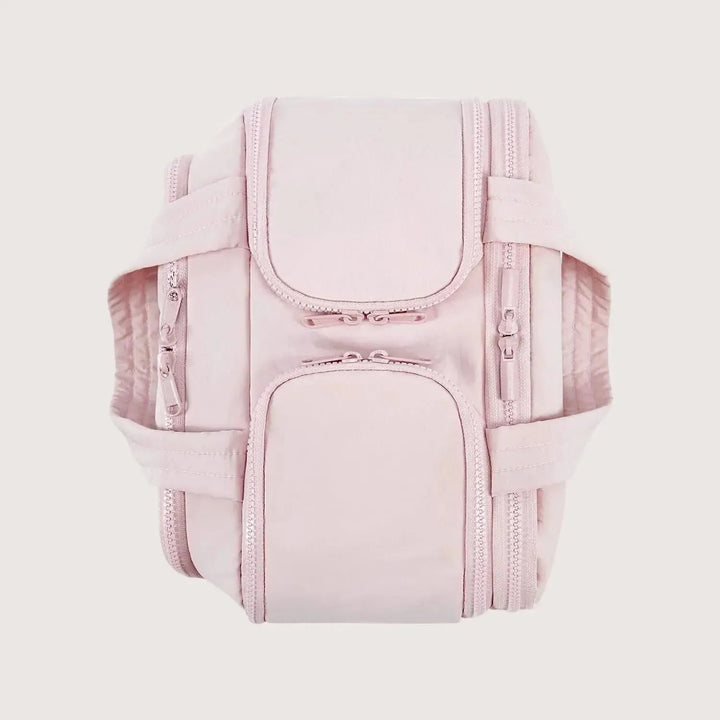 Smart wash bag - pack light, arrive fresh