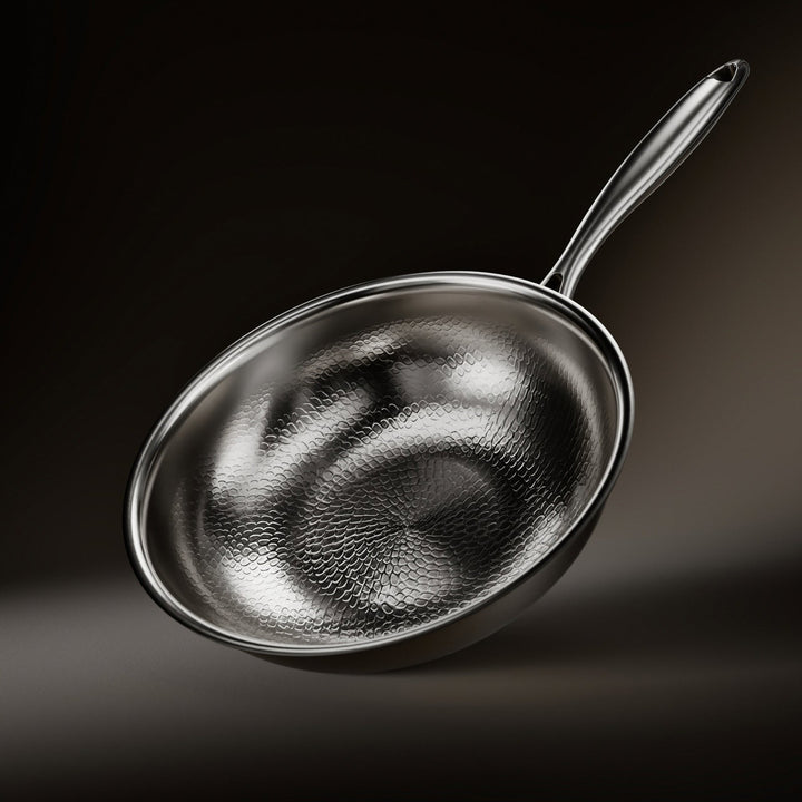 Hand-hammered titanium wok with flat base