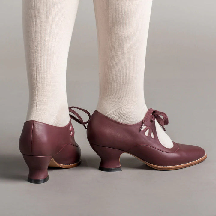 Orthopaedic Leather Court Shoes – Viviana