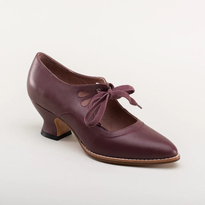 Orthopaedic Leather Court Shoes – Viviana