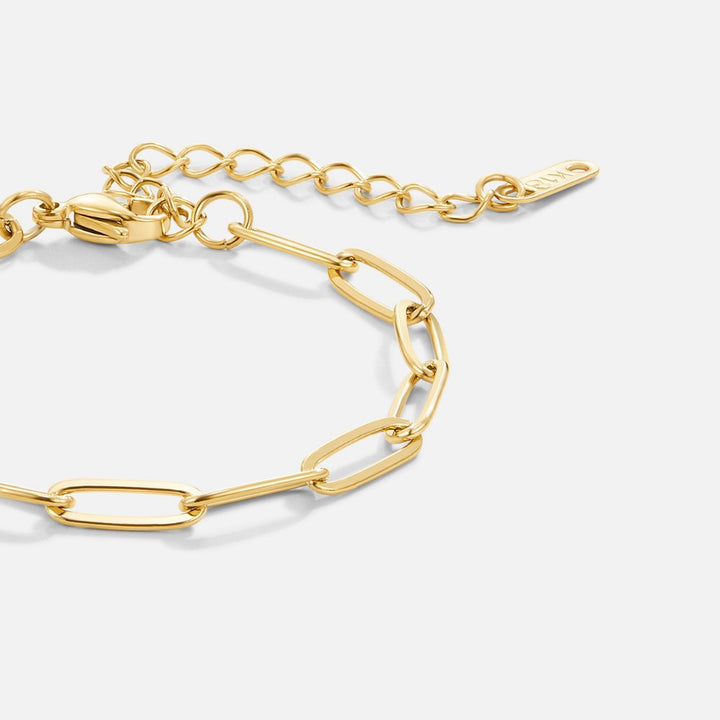 Elegant gold bracelet with refined design