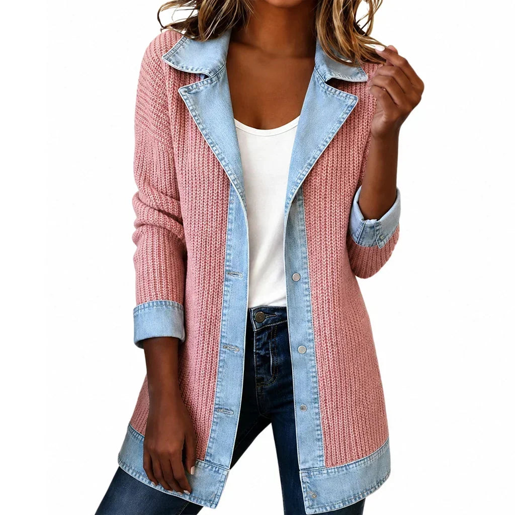 Versatile ribbed coat for everyday wear.