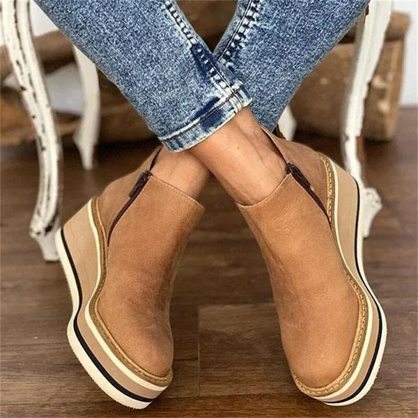 Women's Platform Slip-On Chelsea Boots